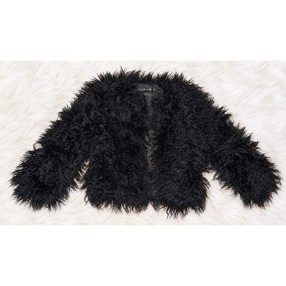 Yuakou Black Shaggy Faux Fur Jacket Cropped Fringe Coat Large Clasp Closure